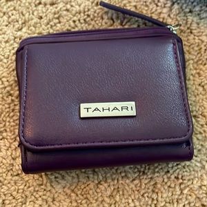 Tahari Wallet